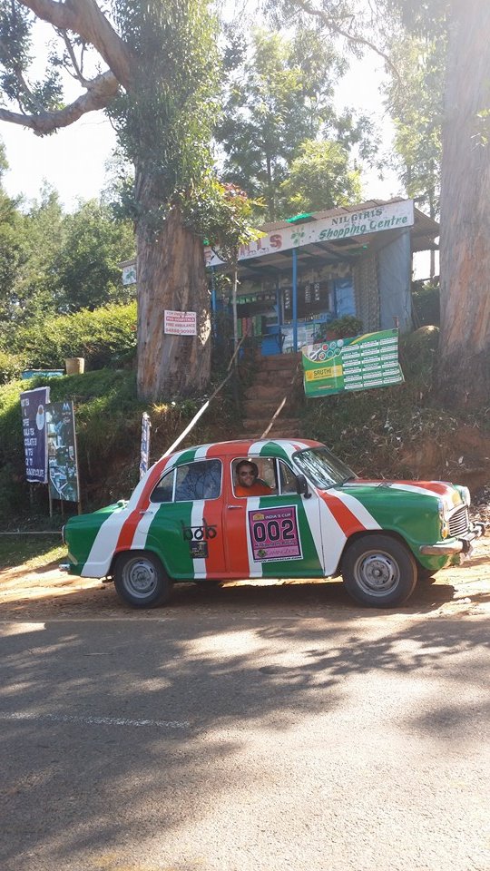 Hindipendent Racing stop for tea - photo courtesy of Mal Gudgeon from team Hindipendent Racing. 