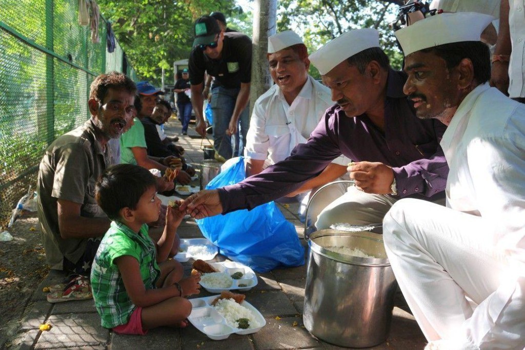 Feeding the Poor. Photo Credit: Roti Bank